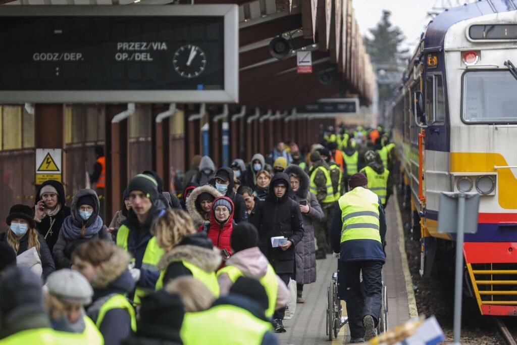 Ukrainian Refugees in Poland Face Rising Abuse Amid Election Tensions